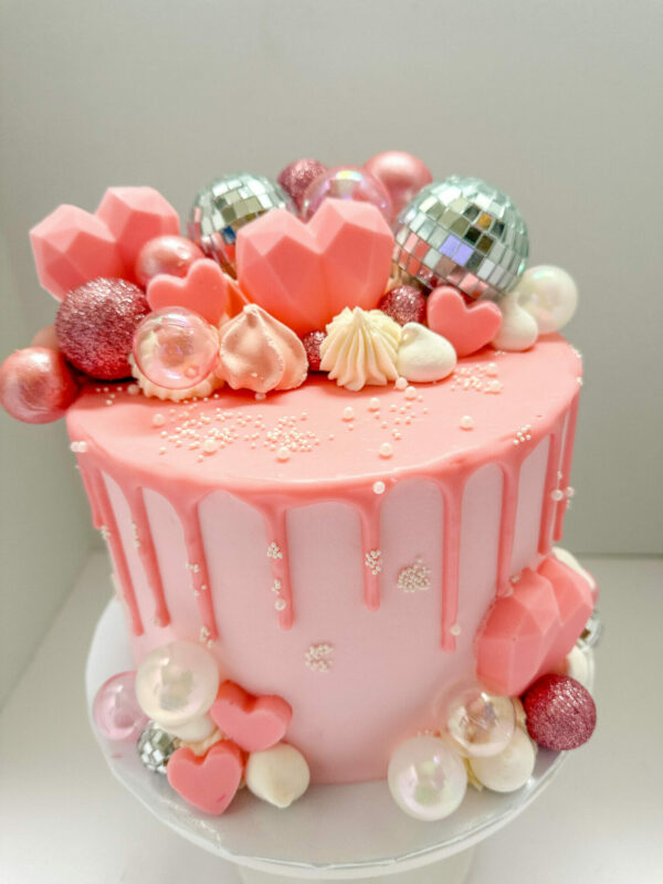 Barbie PINK Cake - Image 3