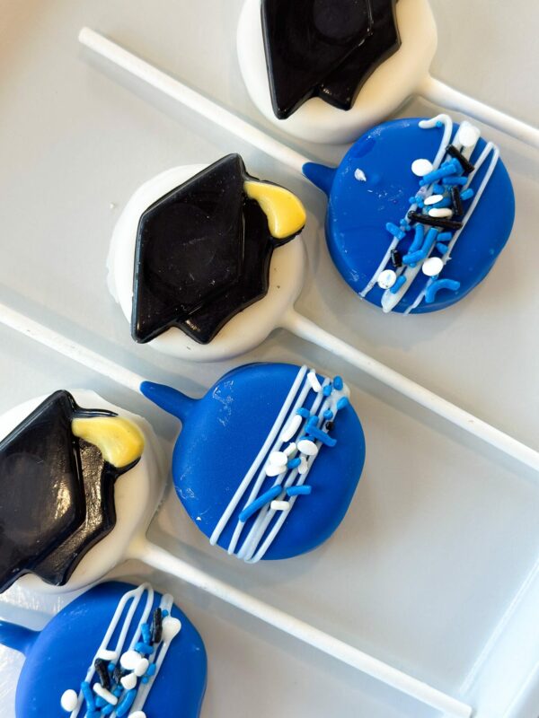 Grad Cake Pops