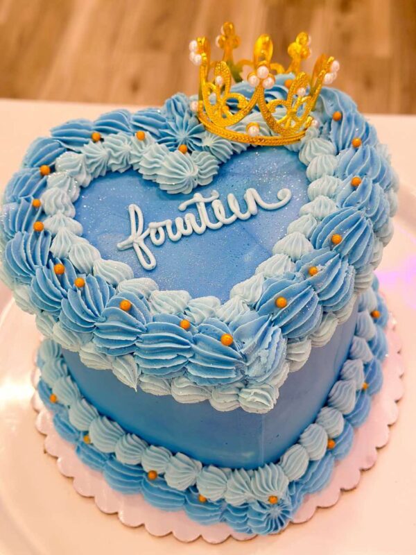 Vintage Heart Cake - Image 2